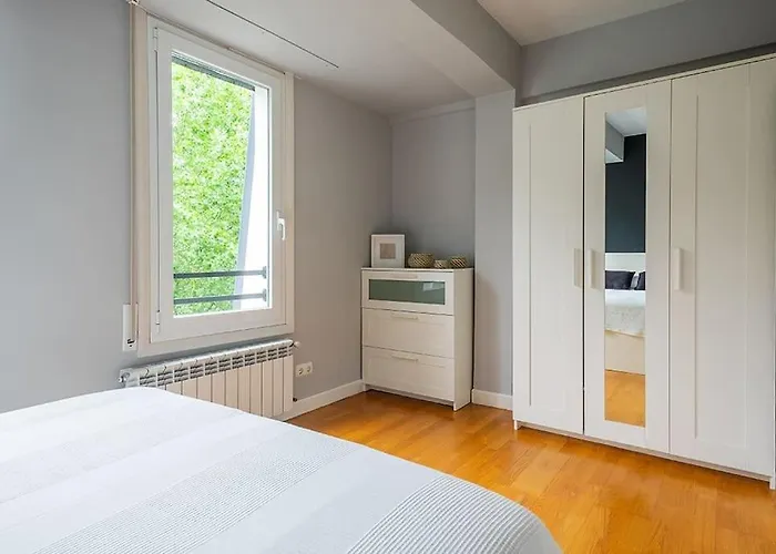 A 5min De La Playa De Ondarreta Διαμέρισμα *